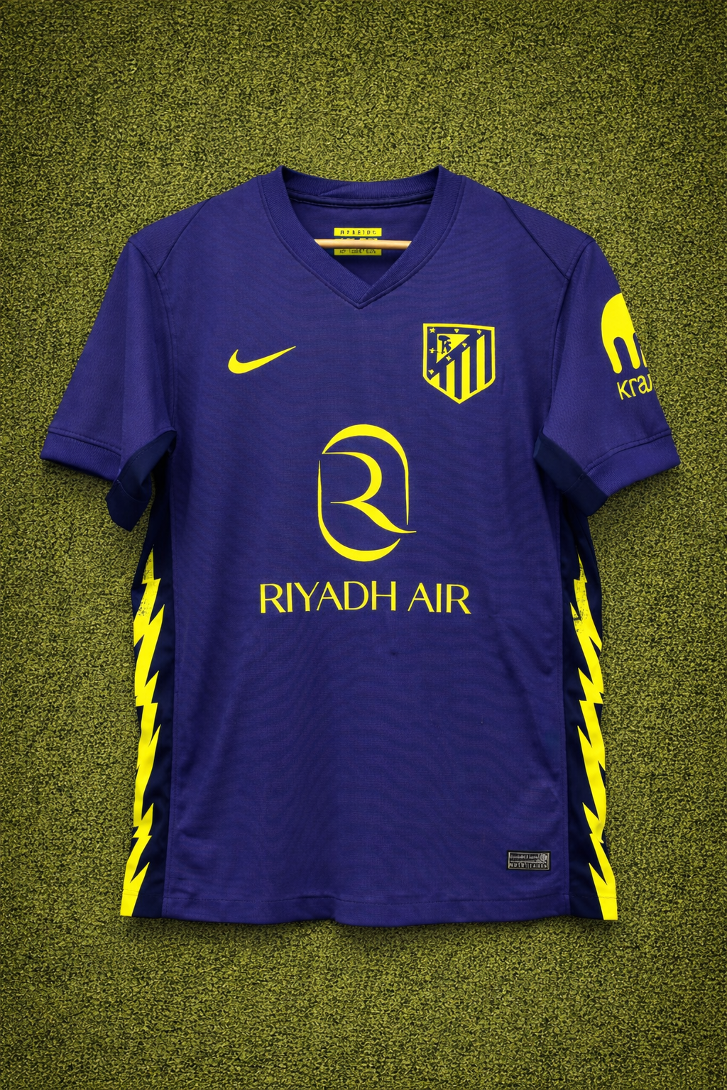 Camiseta Atletico Madrid 25-26 Visita– Versión Fan l Talla L
